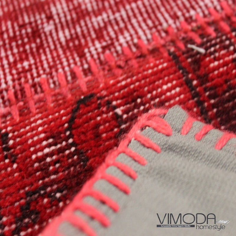 High-quality VINTAGE patchwork rug, original hand-knotted wool rug in red; 160 cm x 230 cm - P001-zoom-