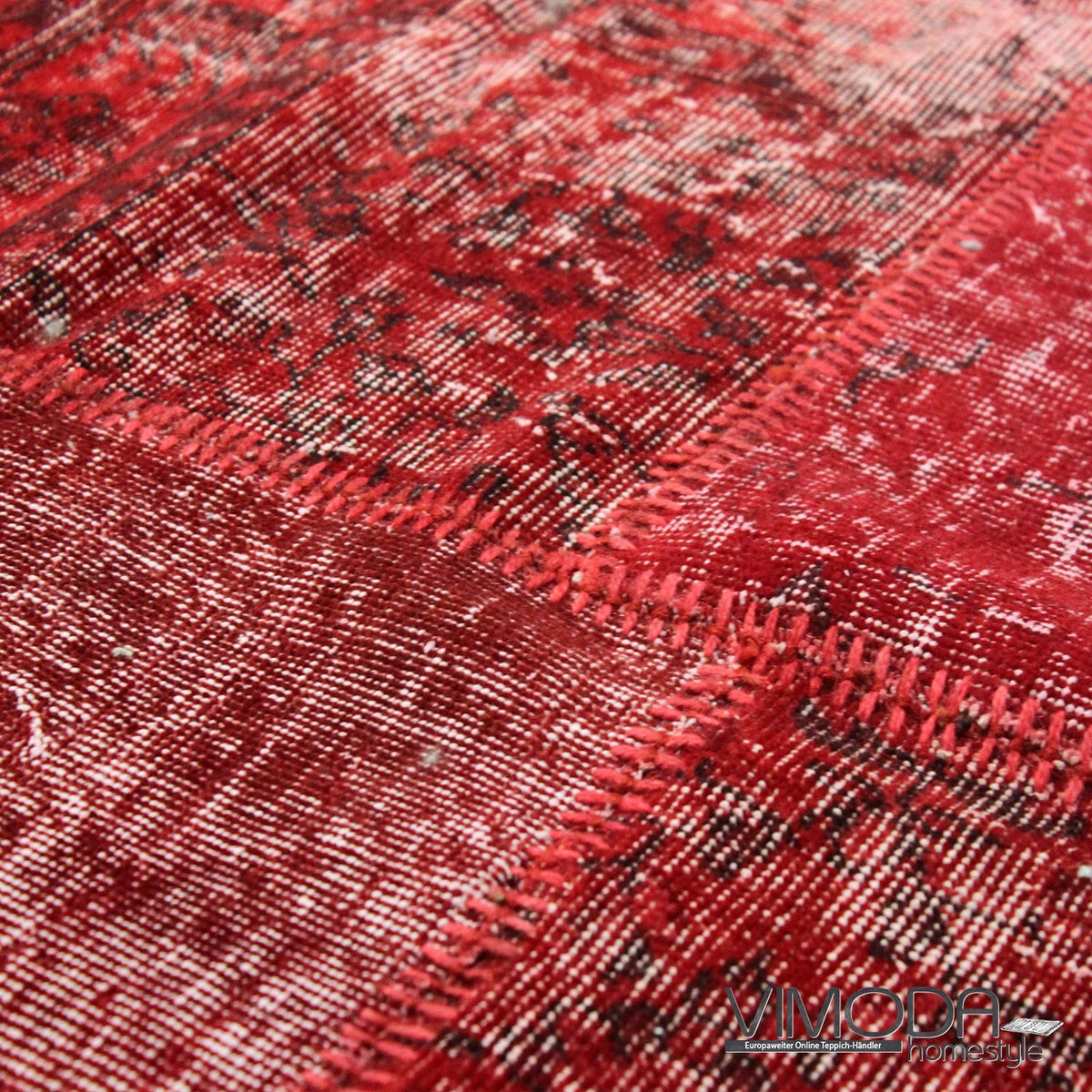 High-quality VINTAGE patchwork rug, original hand-knotted wool rug in red; 160 cm x 230 cm - P001-2