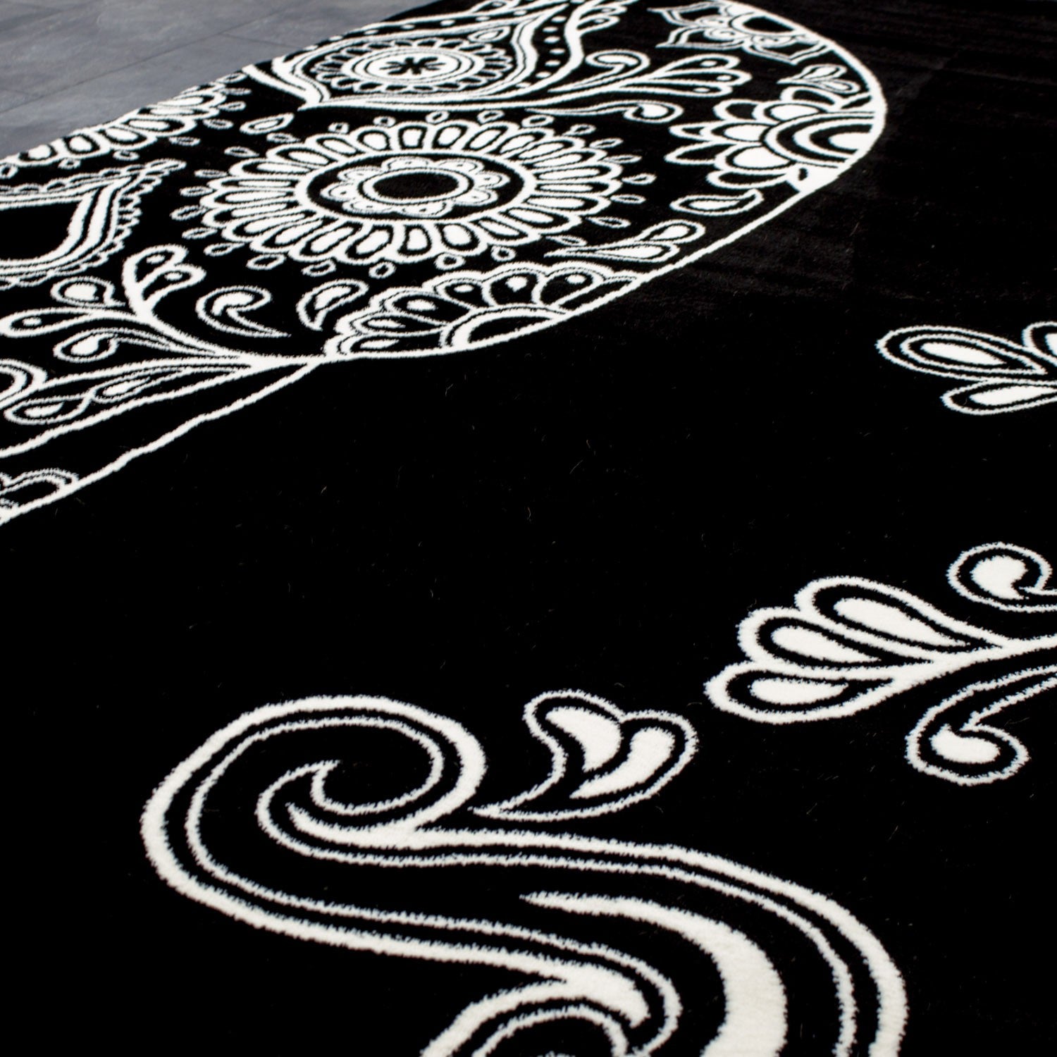 Teen room, children's room, living room, bedroom, black skull motif-zoom-2