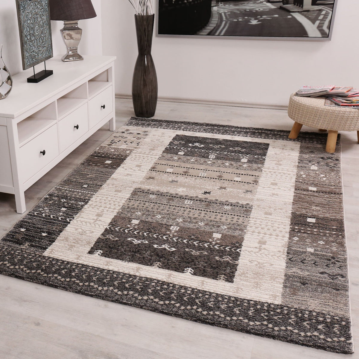 Living Room Rug Boho Ethno Scandi Modern Moroccan Pattern Grey Beige with Color Gradient