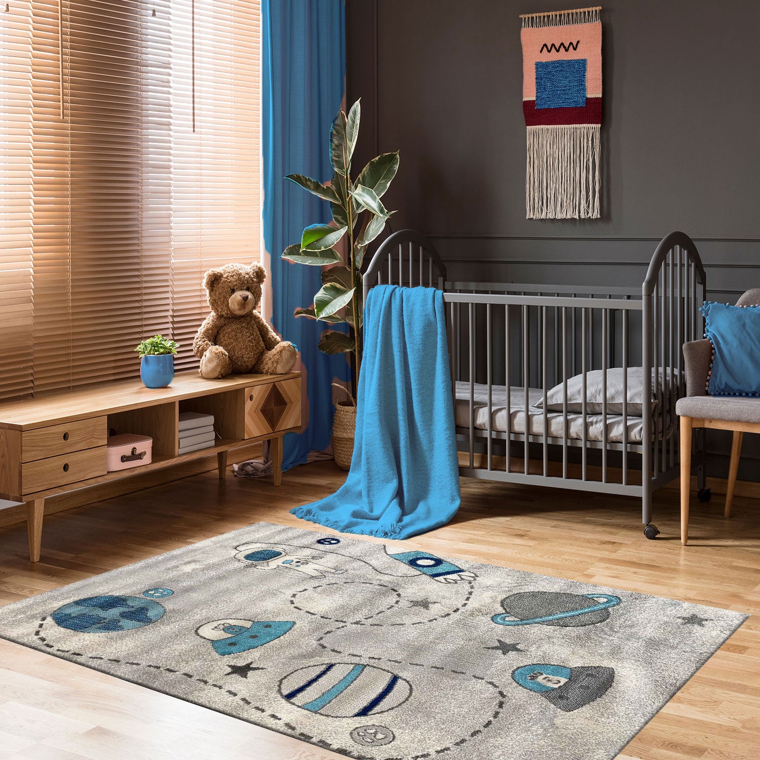 Children's rug, nursery rug, baby rug, grey children's rug

 Children's rug, nursery rug, short pile, baby grey, boys & girls-1