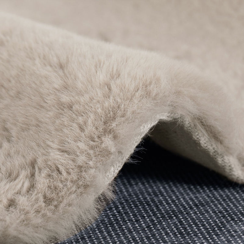 Faux fur rug in beige, dense, fluffy, silky sheen-zoom-