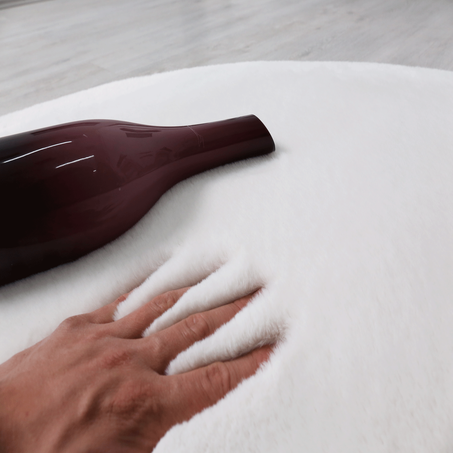 Faux fur rug in cream, dense, fluffy, silky sheen-2