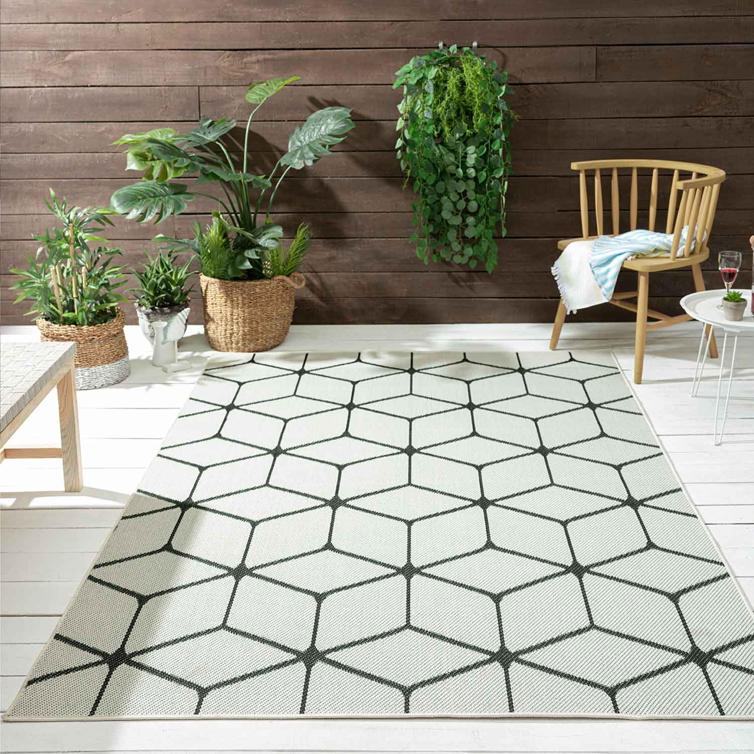 Carpet with diamond pattern, suitable for indoor and outdoor use, robust flat weave, 100% polypropylene, white