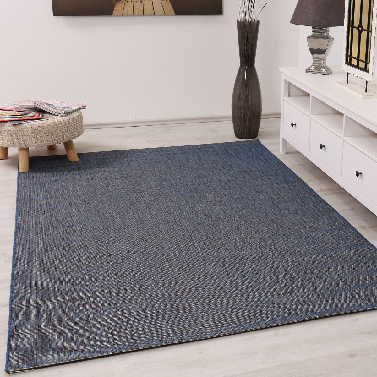 Durable indoor and outdoor flatweave rug, 100% polypropylene