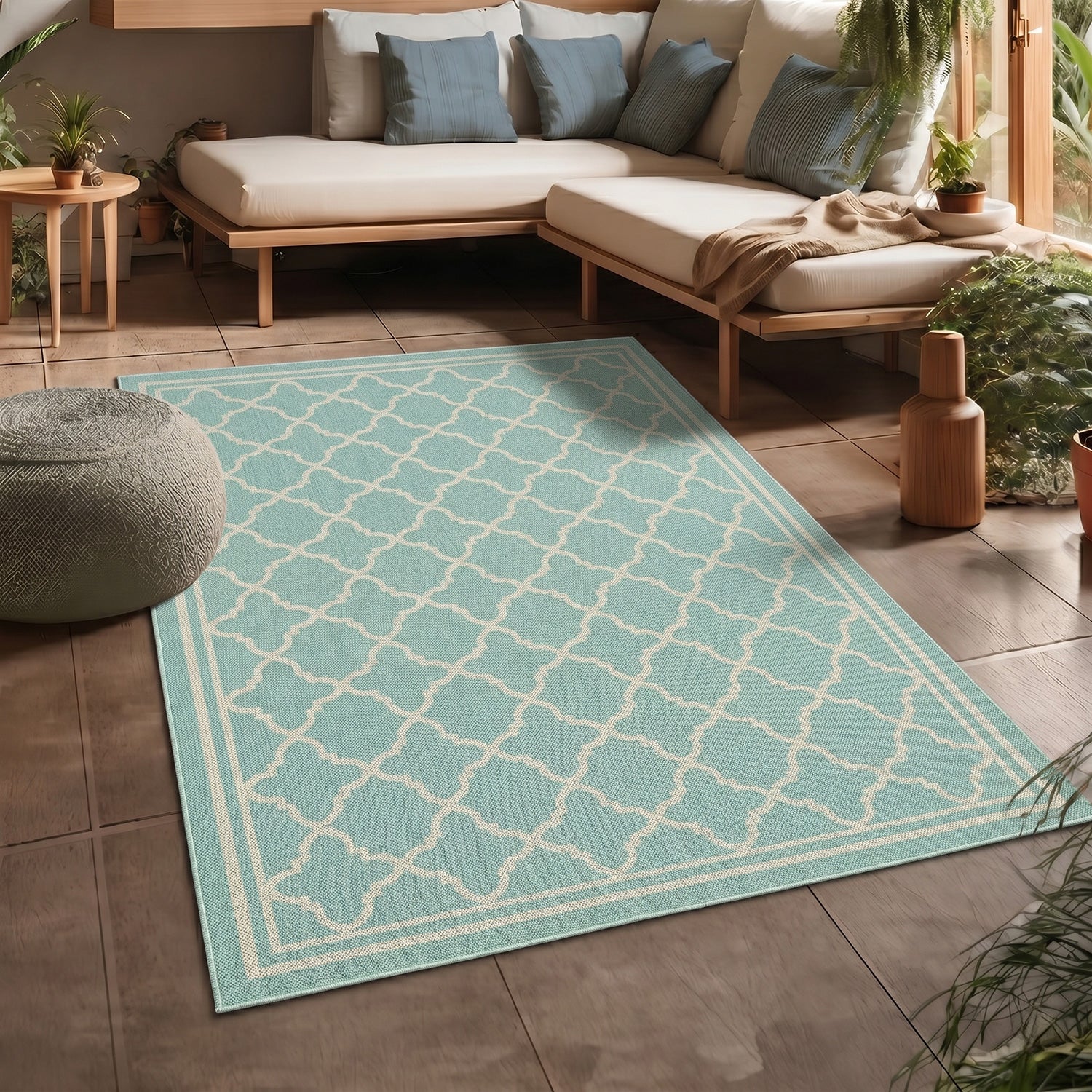 Indoor and outdoor flatweave carpet for patios, balconies, and conservatories; durable, with a Moroccan-inspired design-4