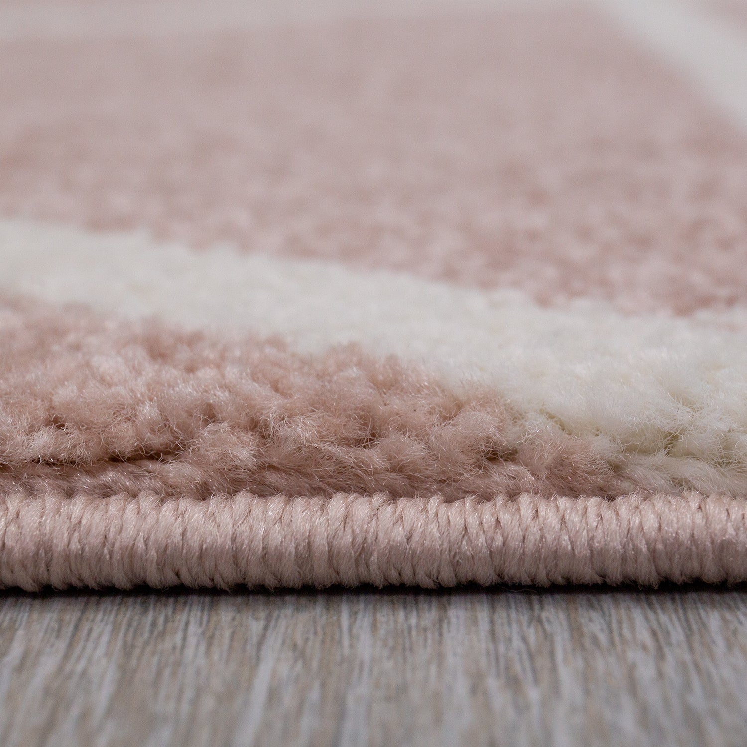 Short-pile rug in pastel white diamond design, durable, available in various colors, for living room, bedroom, kitchen-4