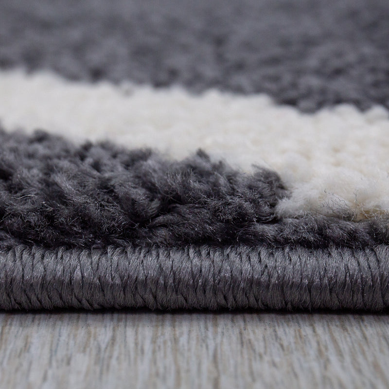 Short-pile rug in pastel white diamond design, durable, available in various colors, for living room, bedroom, kitchen-zoom-