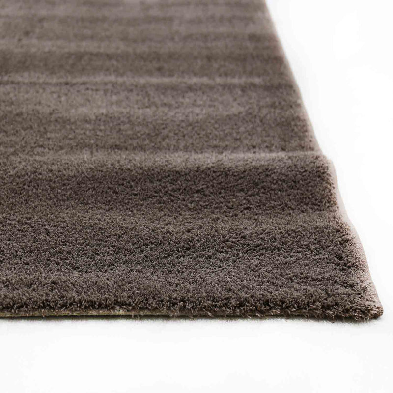 Living room rug in L. Braun, fluffy microfiber, densely woven - soft-zoom-