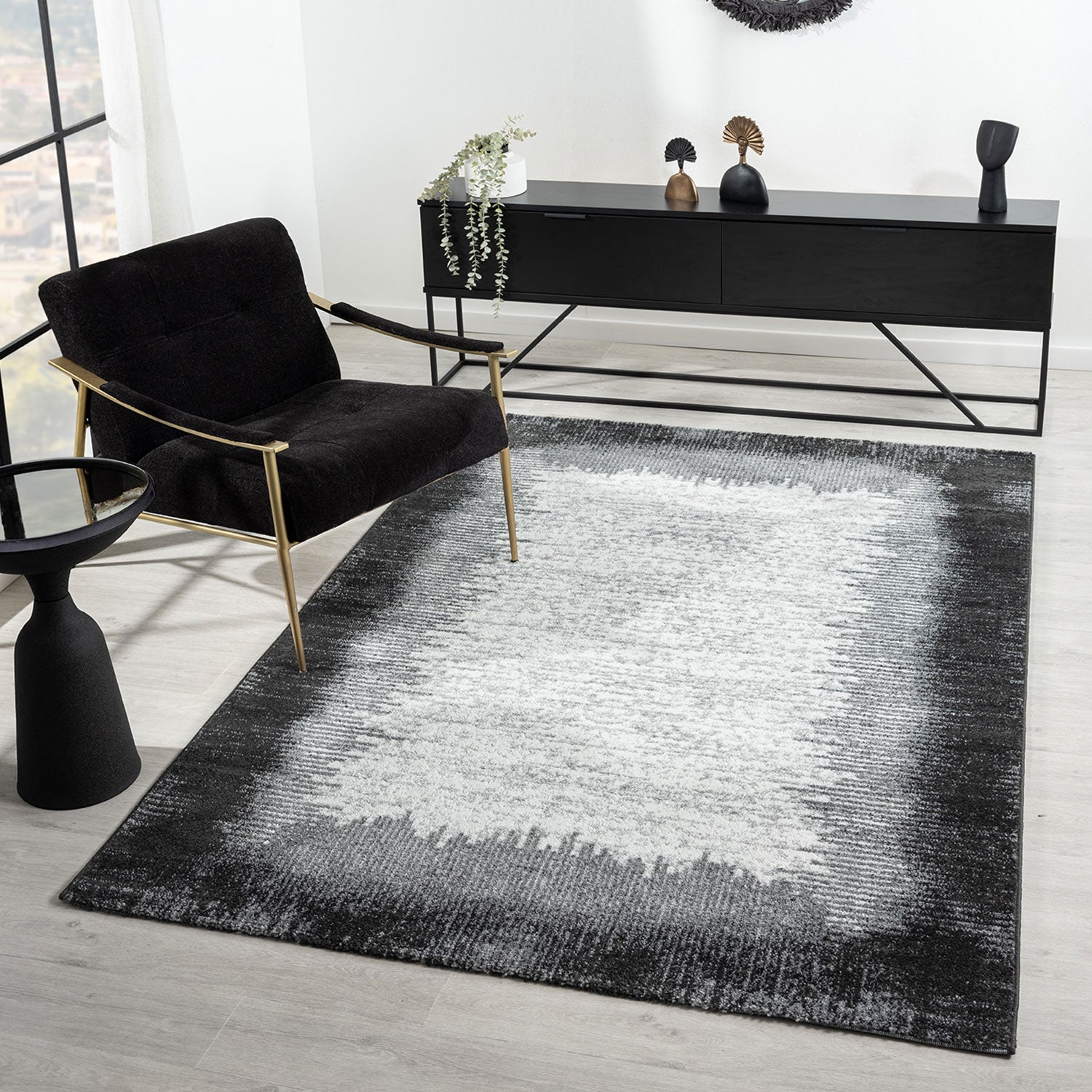 Short-pile living room rug with patterned edges - quality - soft grey/beige for bedroom